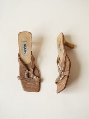 Shock Vintage Columbian Made Leather Ring Square Toe Y2K Heels - Size 37